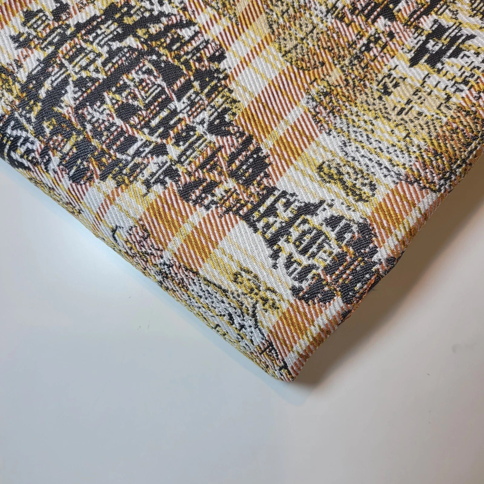 Ex-Designer Stock Upholstery Fabrics – 58
