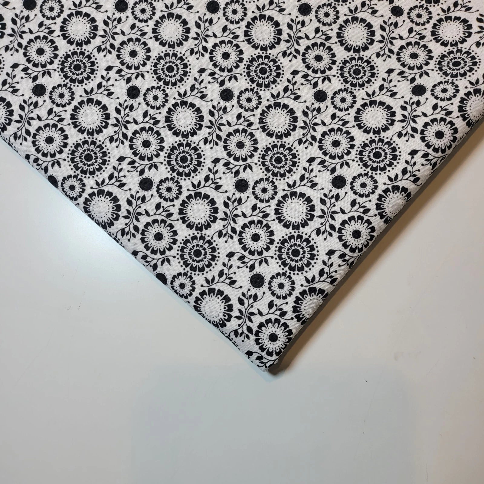 Quilting Cotton Fabric Floral Dress Craft Costume Patchwork Material 44