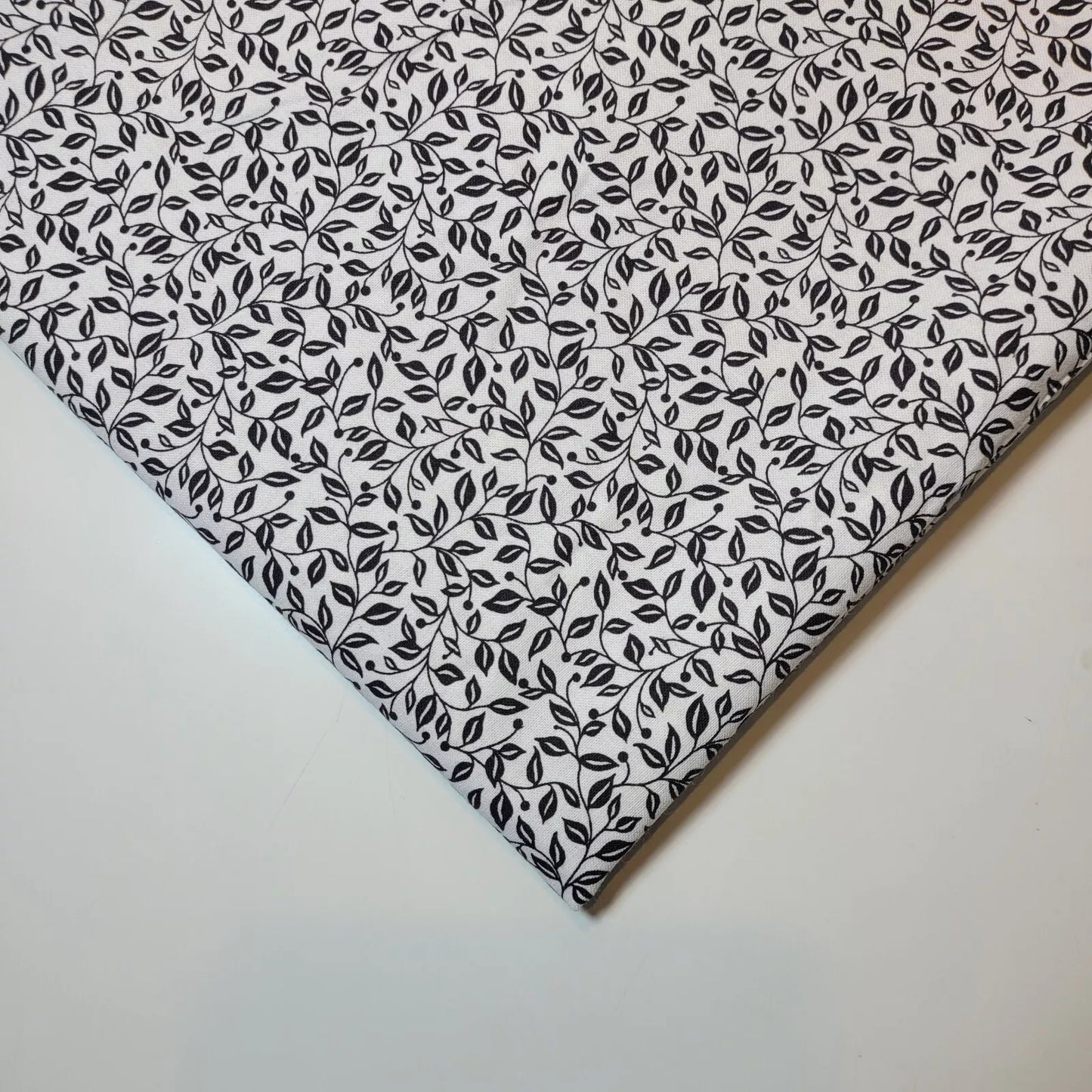 Quilting Cotton Fabric Floral Dress Craft Costume Patchwork Material 44" Wide By The Meter