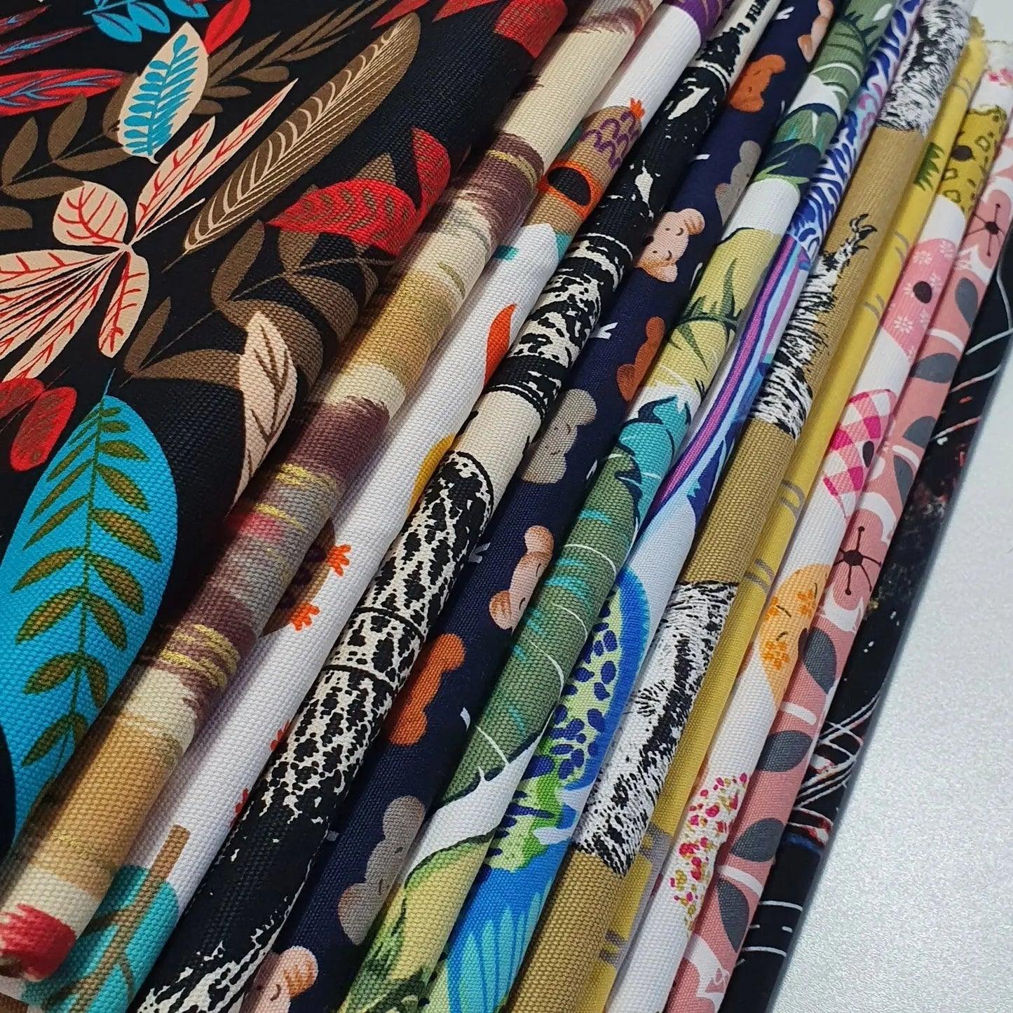 100% Cotton Printed Canvas Fabric | 58" (147cm) Wide Durable Craft, Bag Making & Home Décor Material – Sold by the Metre