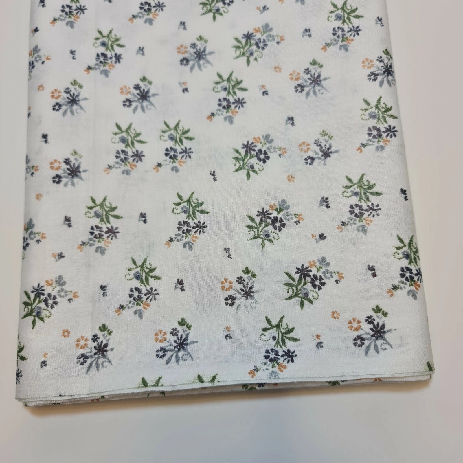 100% Cotton Printed Fabric | Leopard, Ditsy, Vintage, Polka & Rose Floral Designs – 44" (112cm) Wide Soft Dressmaking & Craft Material – Sold by the Metre