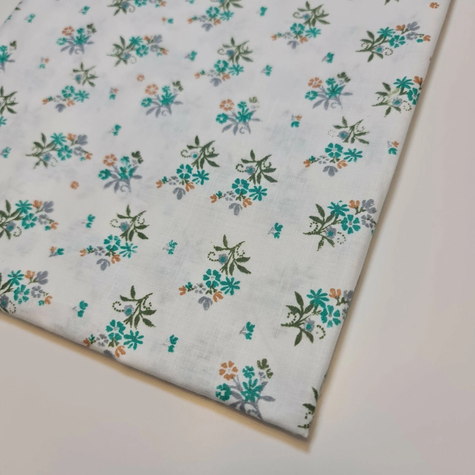 100% Cotton Printed Fabric | Leopard, Ditsy, Vintage, Polka & Rose Floral Designs – 44" (112cm) Wide Soft Dressmaking & Craft Material – Sold by the Metre