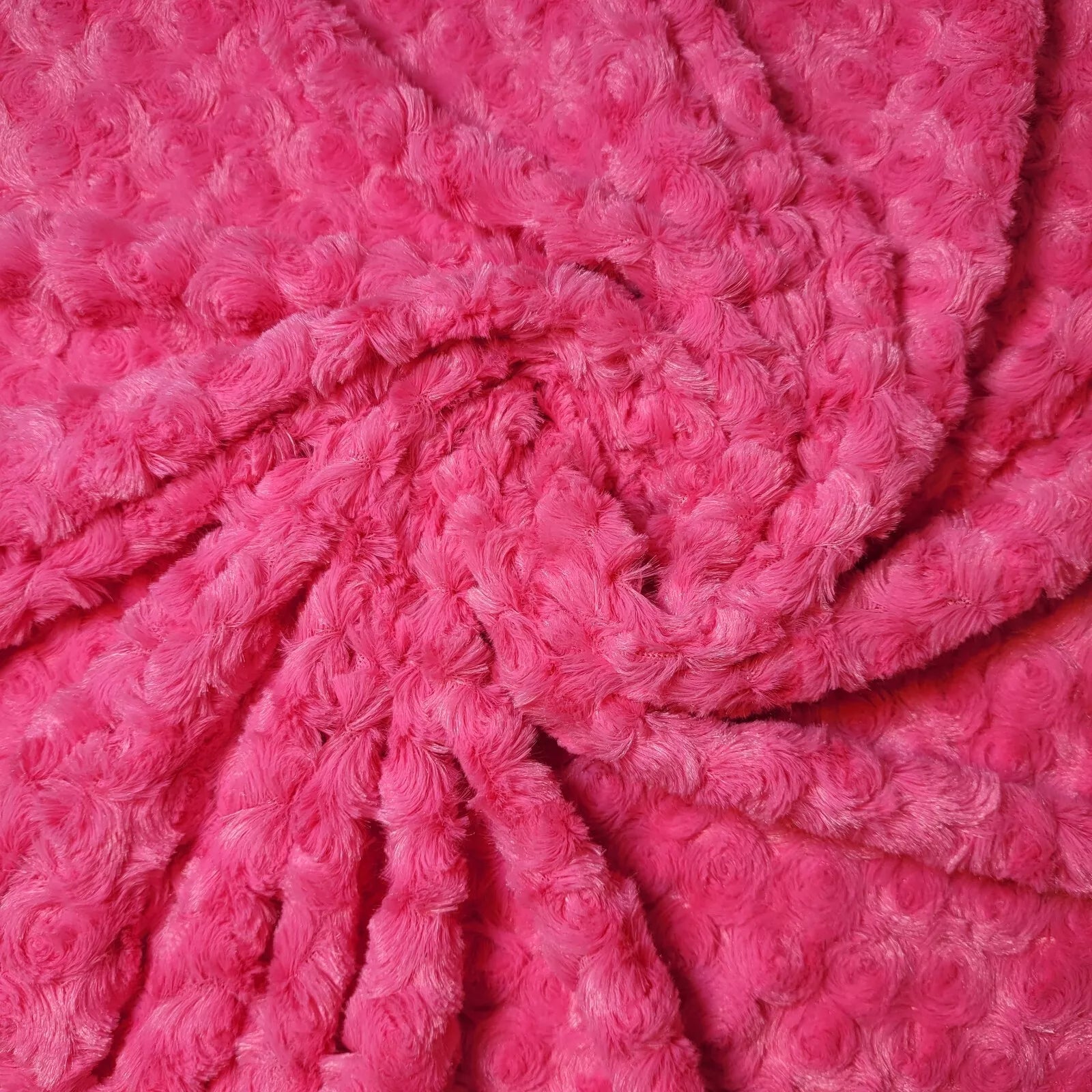 Fun Faux Fur Fabric – Soft Luxury Short Pile Furry Material for Crafts, Costumes & Décor by the Metre