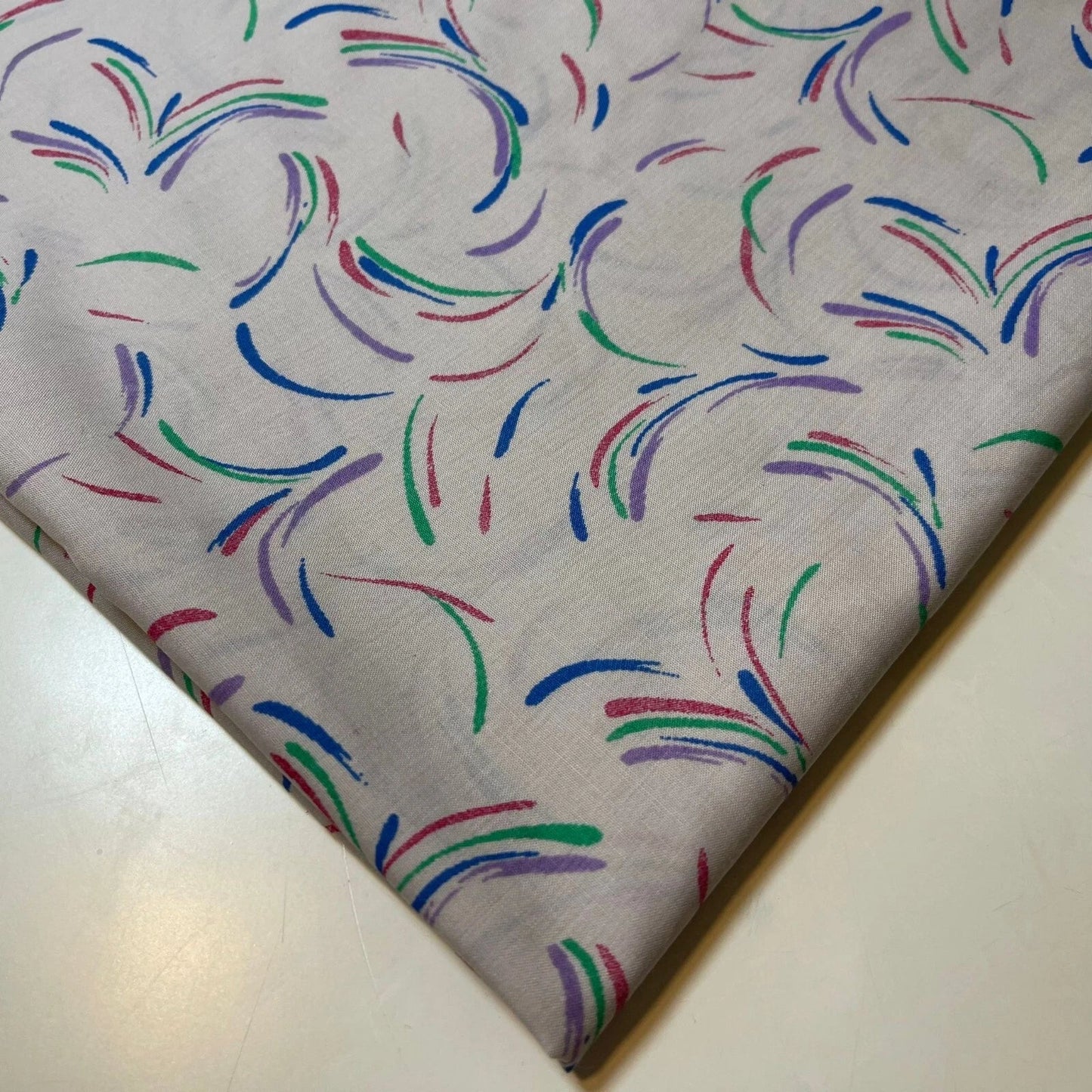 100% Cotton Vintage Floral Fabric | 44" (112cm) Wide Novelty Print for Dressmaking, Quilting & Craft Material – Sold by the Metre