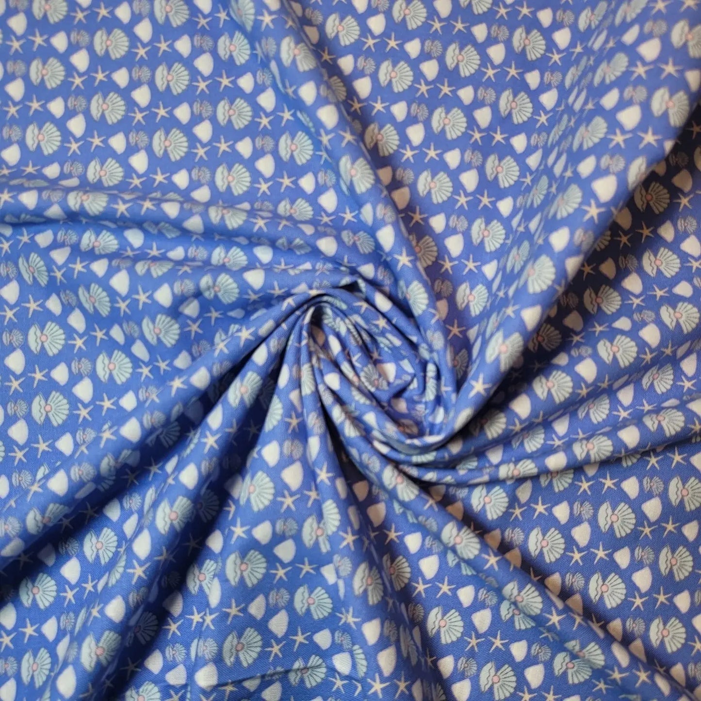 100% Cotton Quilting Fabric | Floral Dress, Craft, Costume & Patchwork Material – 44" (112cm) Wide – Sold by the Metre