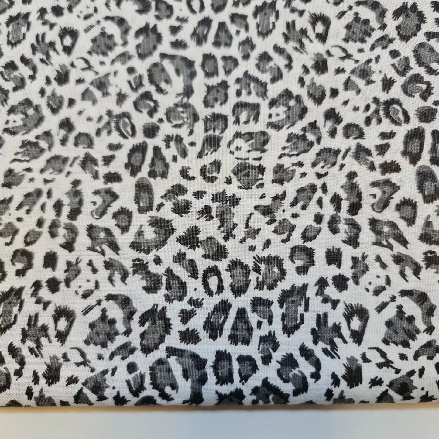 100% Cotton Printed Fabric | Leopard, Ditsy, Vintage, Polka & Rose Floral Designs – 44" (112cm) Wide Soft Dressmaking & Craft Material – Sold by the Metre