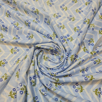 100% Cotton Printed Fabric | Leopard, Ditsy, Vintage, Polka & Rose Floral Designs – 44" (112cm) Wide Soft Dressmaking & Craft Material – Sold by the Metre  Blue Chevron Daisy