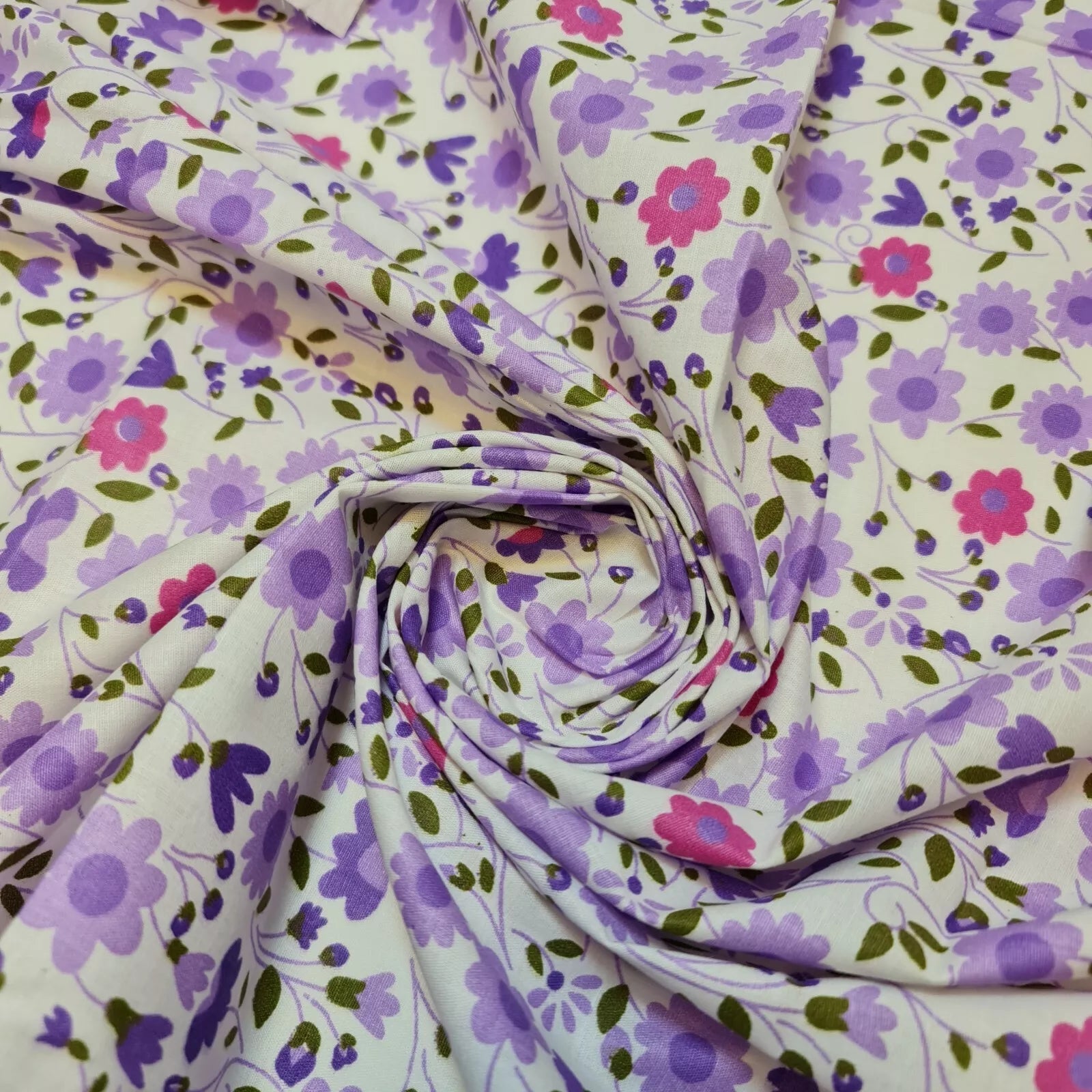 100% Cotton Printed Fabric | Leopard, Ditsy, Vintage, Polka & Rose Floral Designs – 44