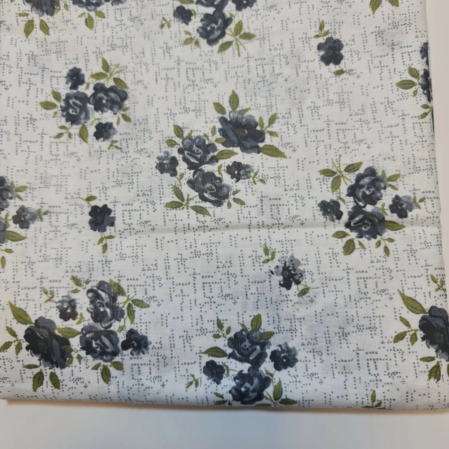 100% Cotton Printed Fabric | Leopard, Ditsy, Vintage, Polka & Rose Floral Designs – 44" (112cm) Wide Soft Dressmaking & Craft Material – Sold by the Metre