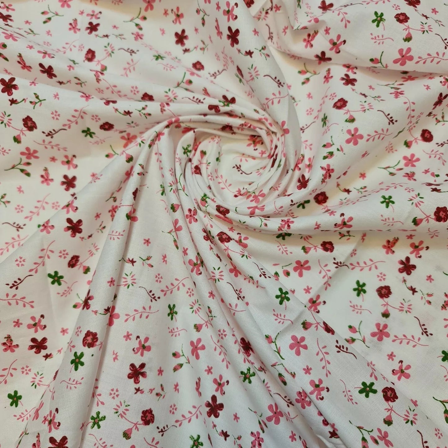 100% Cotton Printed Fabric | Leopard, Ditsy, Vintage, Polka & Rose Floral Designs – 44" (112cm) Wide Soft Dressmaking & Craft Material – Sold by the Metre  Pink Meadow Scatter