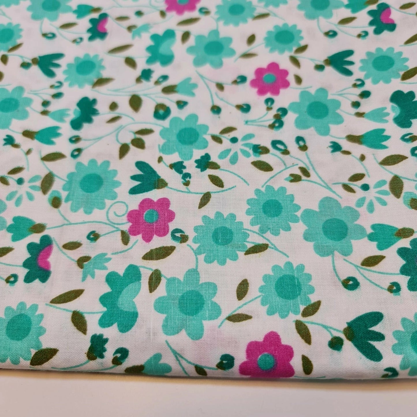 100% Cotton Printed Fabric | Leopard, Ditsy, Vintage, Polka & Rose Floral Designs – 44" (112cm) Wide Soft Dressmaking & Craft Material – Sold by the Metre