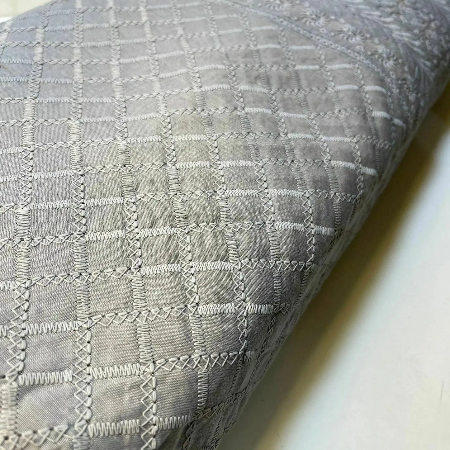 100% Cotton Lawn Broderie Anglaise Schiffli Embroidery Fabric | 44" (112cm) Wide Soft Dressmaking & Craft Material – Sold by the Meter