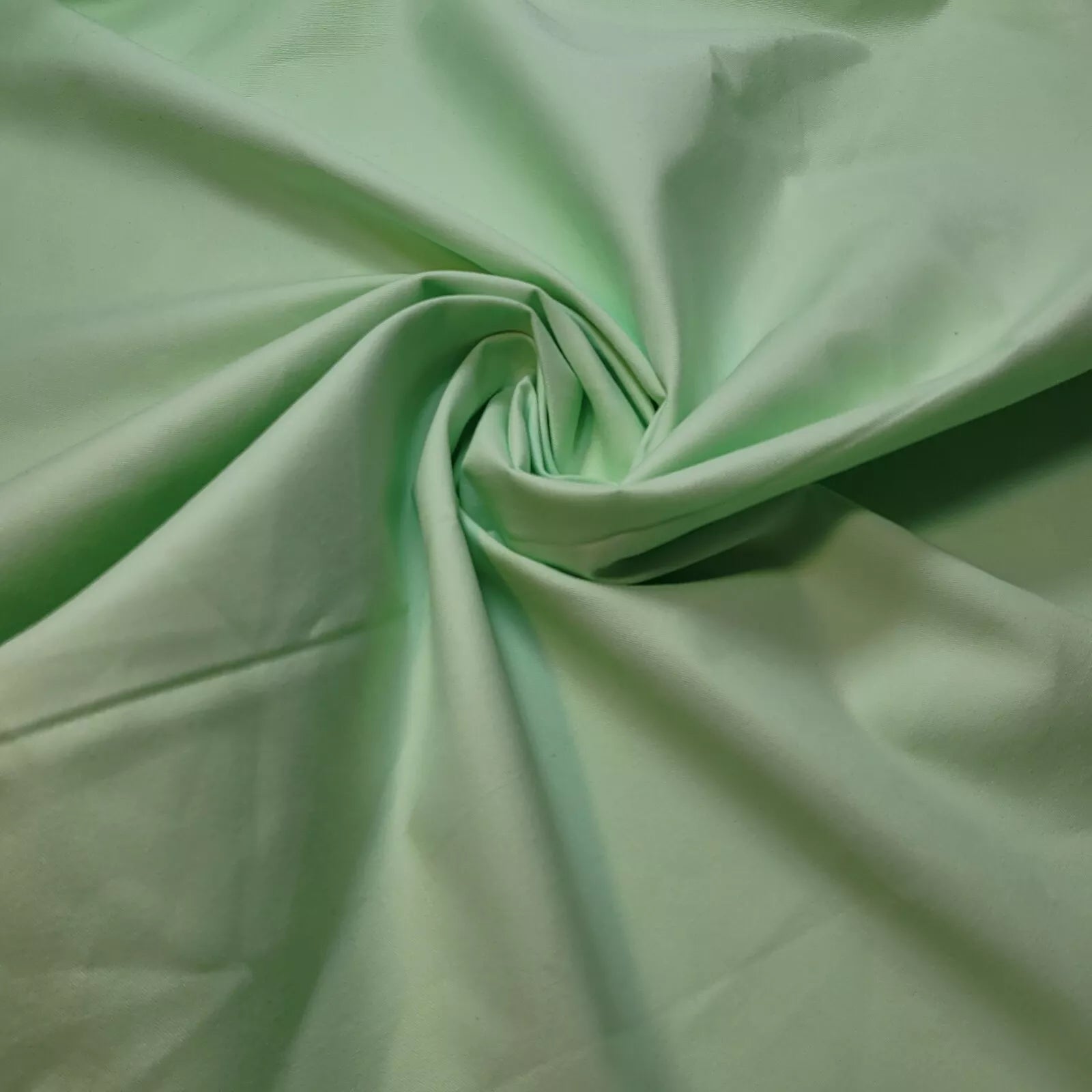 100% Cotton Plain Woven Poplin Fabric | 58