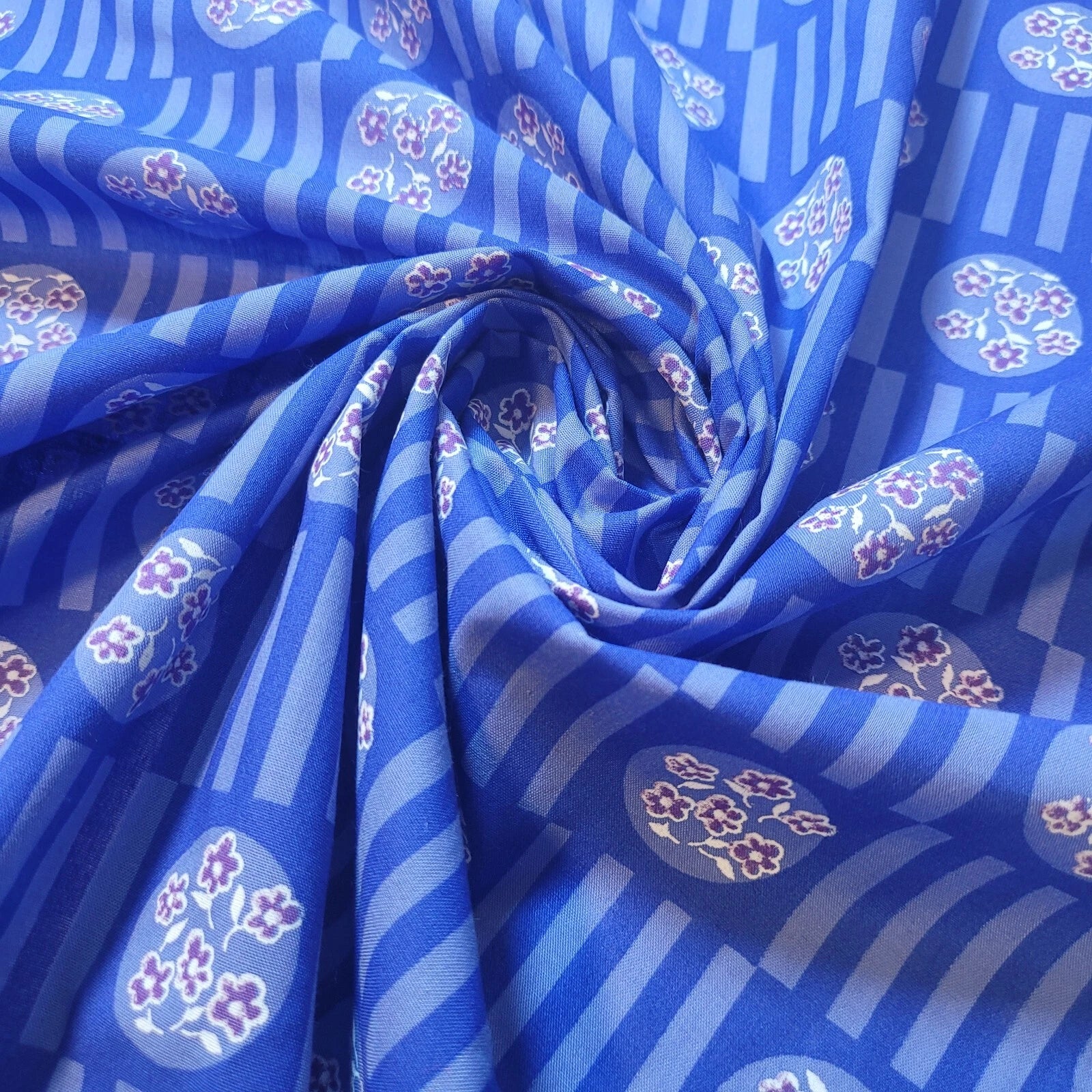 100% Cotton Vintage Floral Fabric | 44