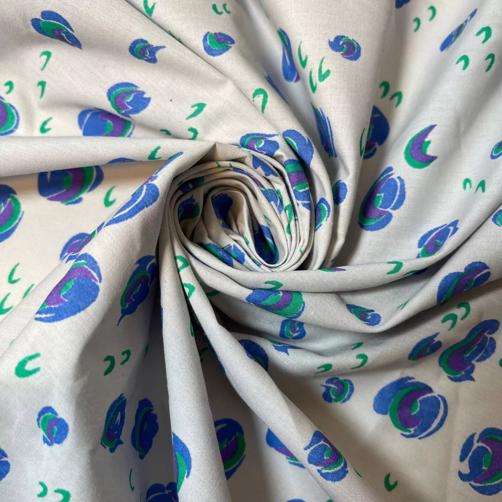 100% Cotton Vintage Floral Fabric | 44