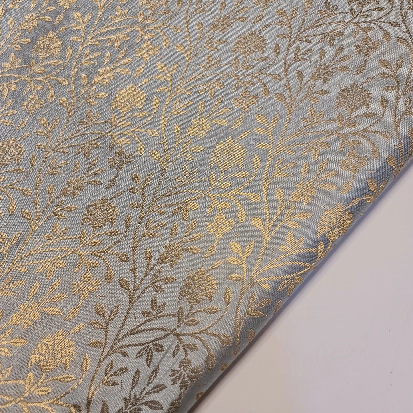 Floral Gold Metallic Indian Banaras Brocade Fabric | 44" (112cm) Wide Waistcoat, Dressmaking & Curtain Material – Sold by the Meter