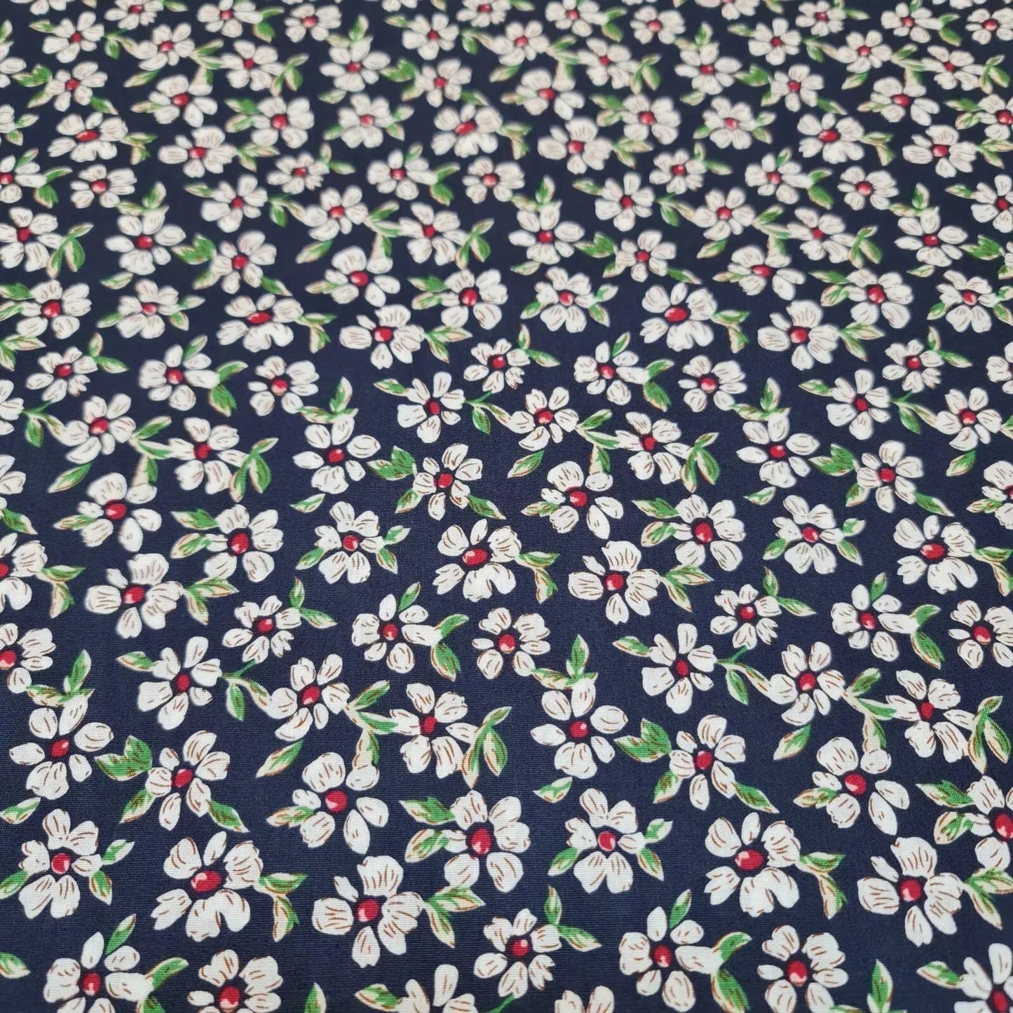 Spring Floral 100% Cotton Poplin Daisy Flower Print Fabric | 58" (147cm) Wide Dressmaking, Craft & Quilting Material – Sold by the Meter