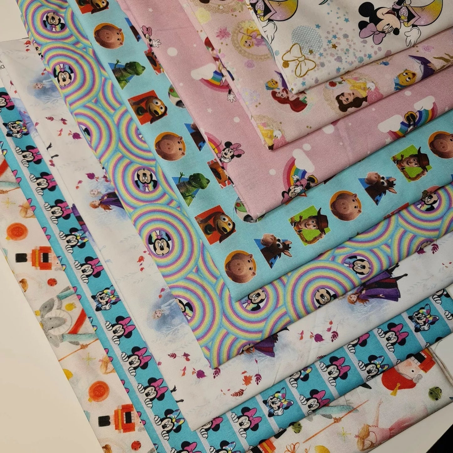 100% Cotton Disney Licensed Character Print Fabric | 58" (147cm) Wide Dressmaking, Patchwork & Craft Material – Sold by the Meter
