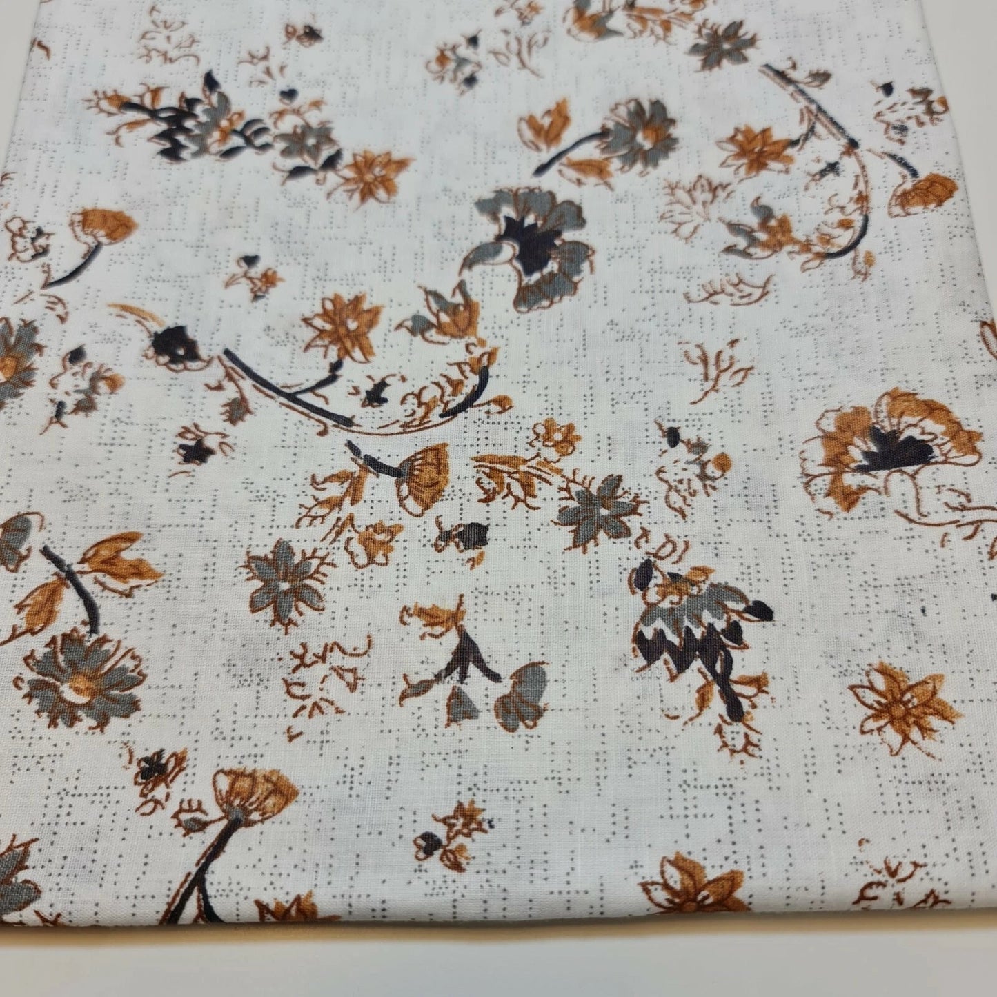 100% Cotton Printed Fabric | Leopard, Ditsy, Vintage, Polka & Rose Floral Designs – 44" (112cm) Wide Soft Dressmaking & Craft Material – Sold by the Metre