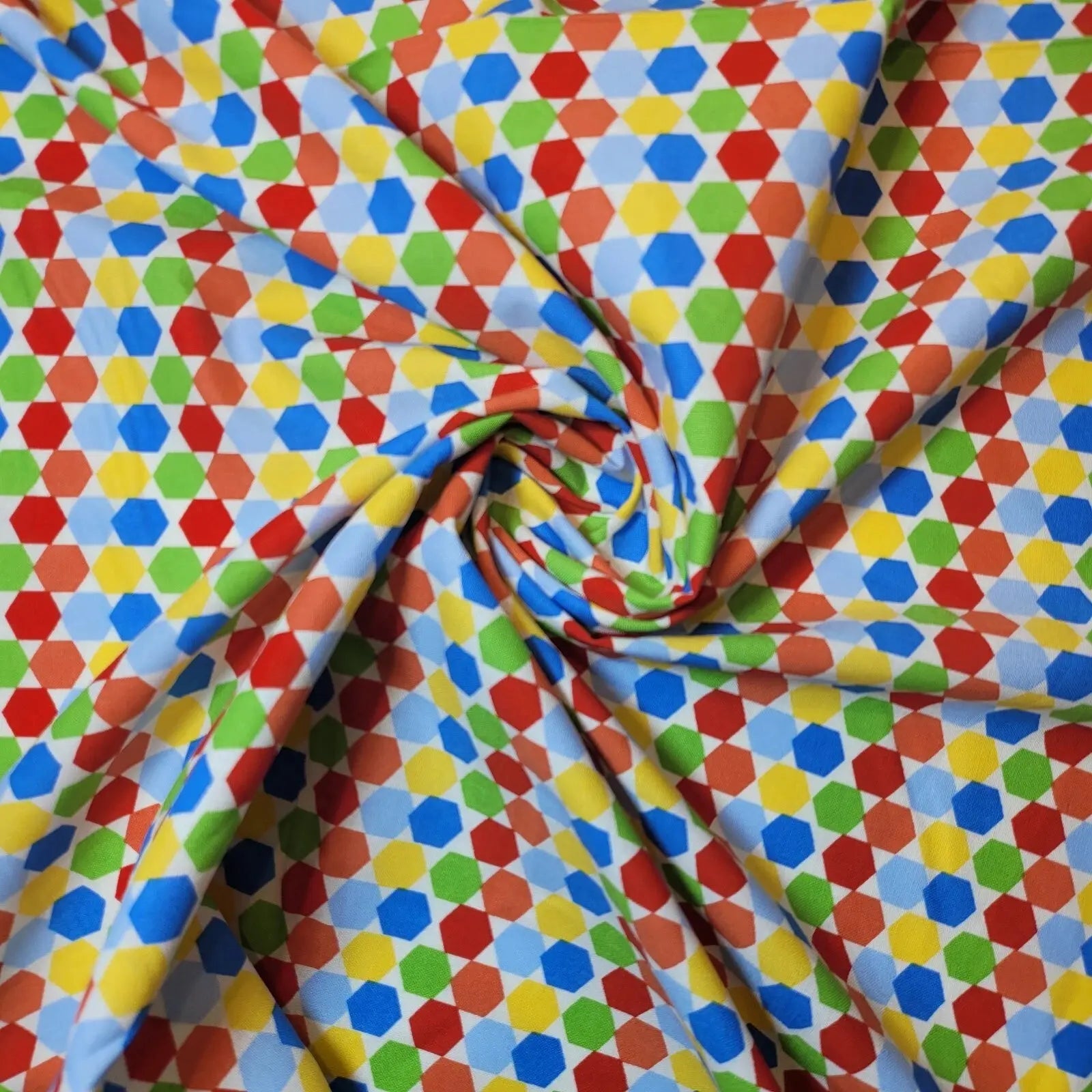 100% Cotton Quilting Fabric | Floral Dress, Craft, Costume & Patchwork Material – 44