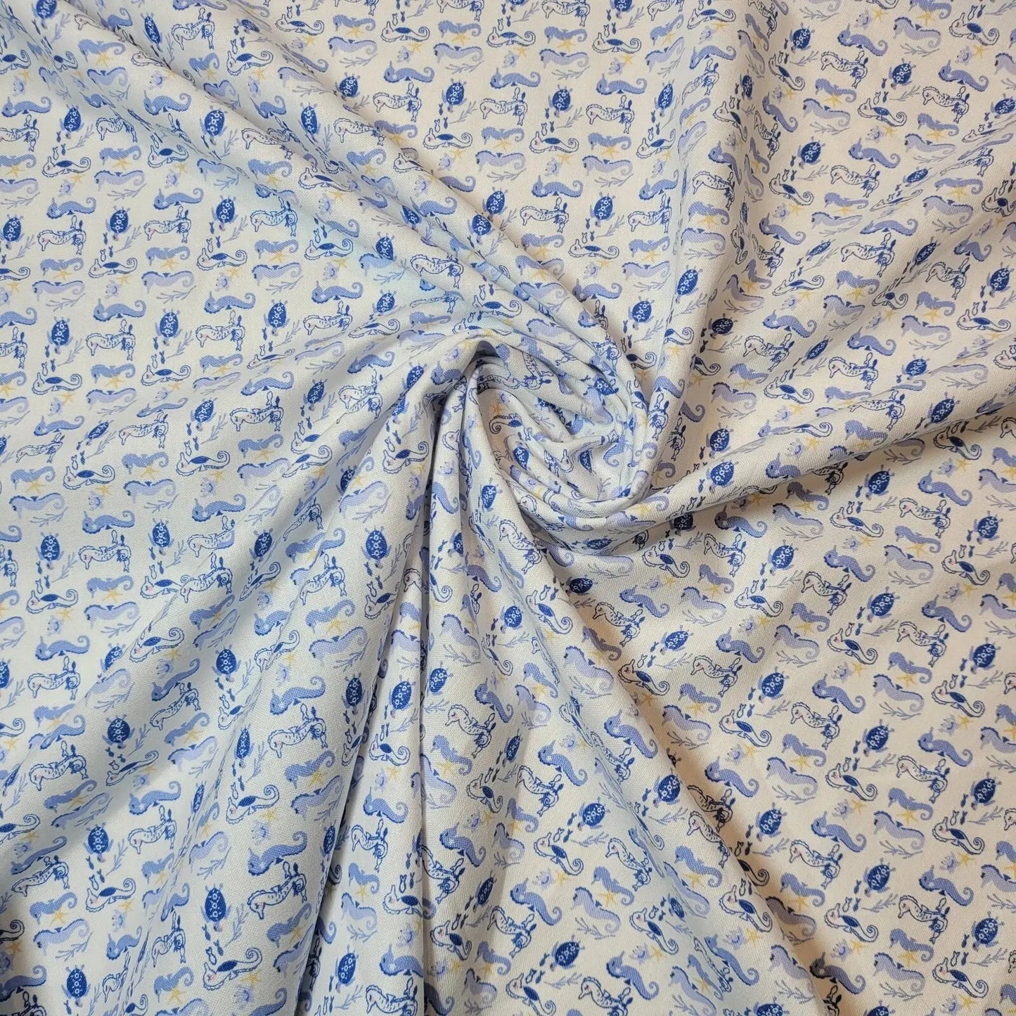 100% Cotton Quilting Fabric | Floral Dress, Craft, Costume & Patchwork Material – 44" (112cm) Wide – Sold by the Metre