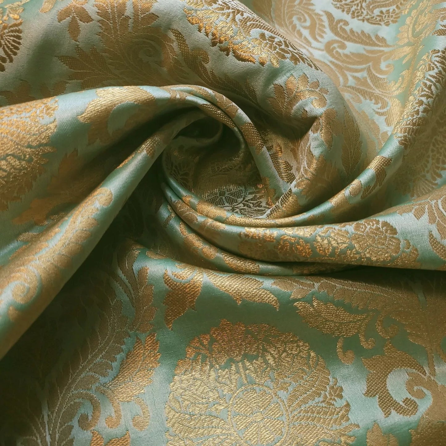 Brocade Ornamental Floral Fabric | Gold Metallic Jacquard 44" (112cm) Wide Dressmaking, Costume & Craft Material – Sold by the Metre  Lime