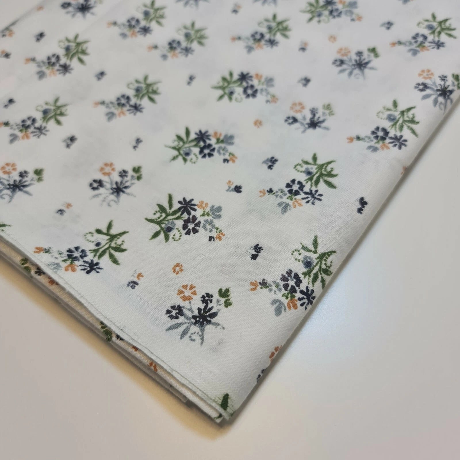 100% Cotton Printed Fabric | Leopard, Ditsy, Vintage, Polka & Rose Floral Designs – 44" (112cm) Wide Soft Dressmaking & Craft Material – Sold by the Metre