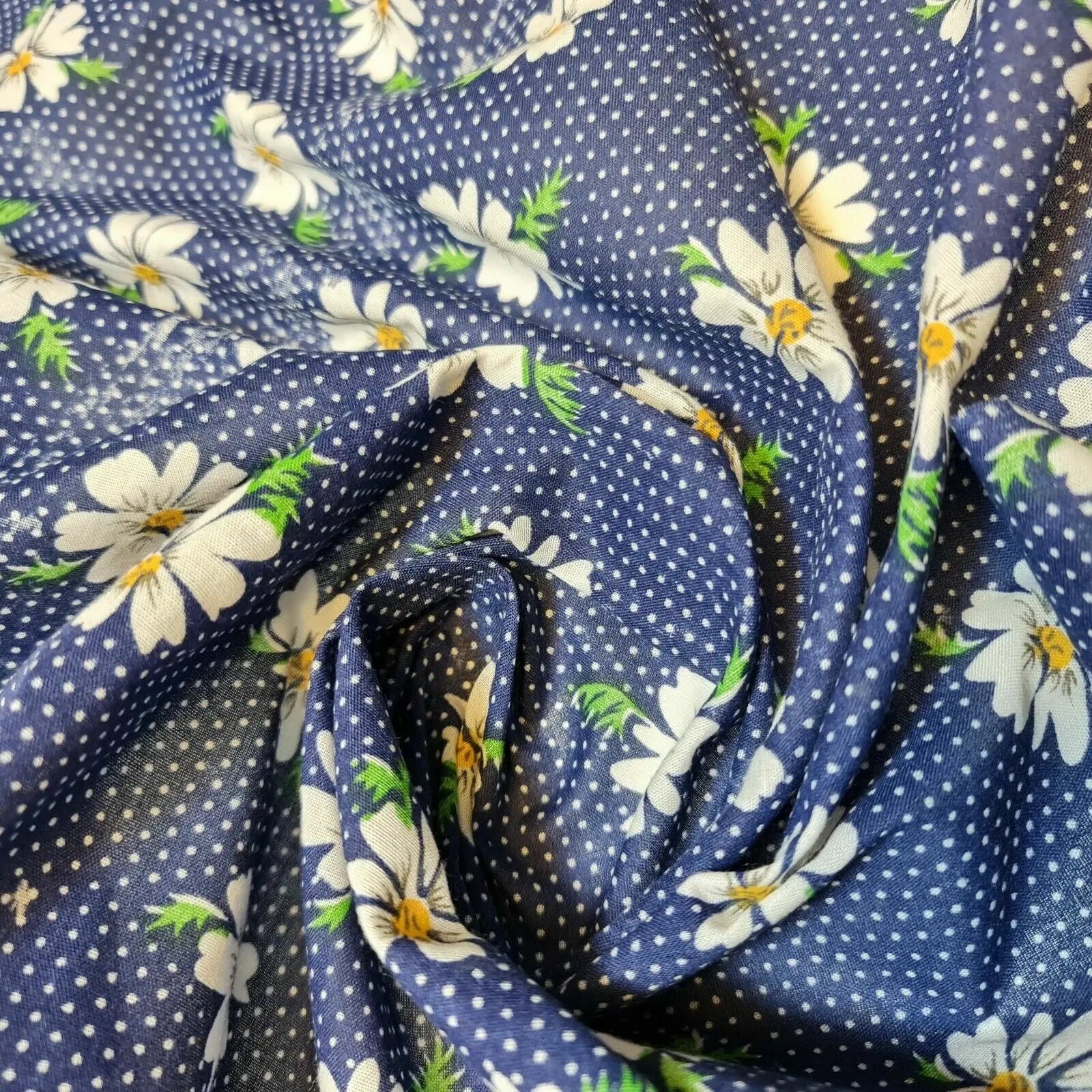 Daisy Printed Polycotton Fabric | 44