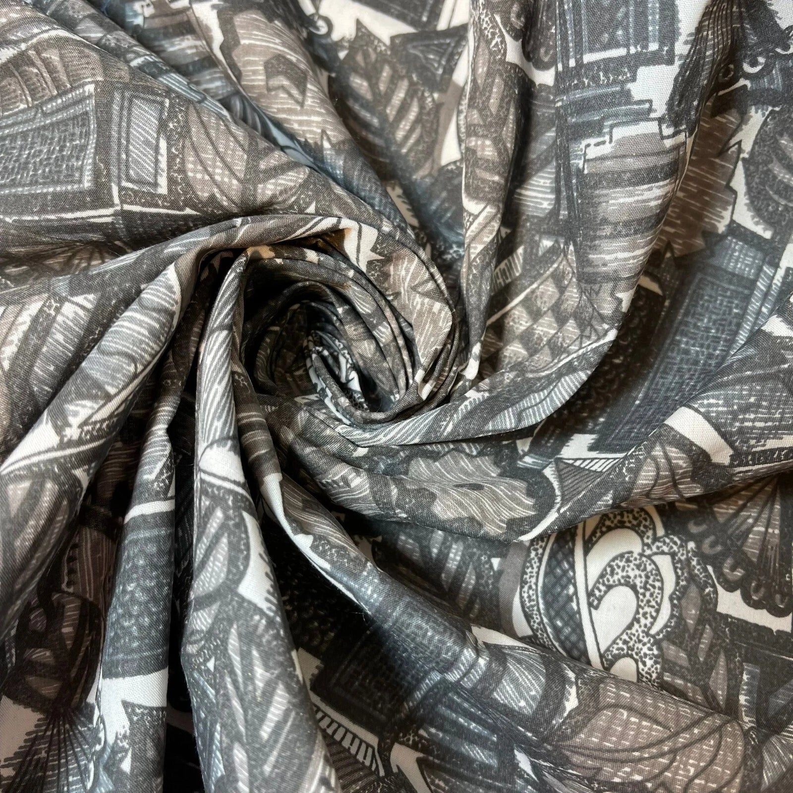 100% Cotton Vintage Floral Fabric | 44