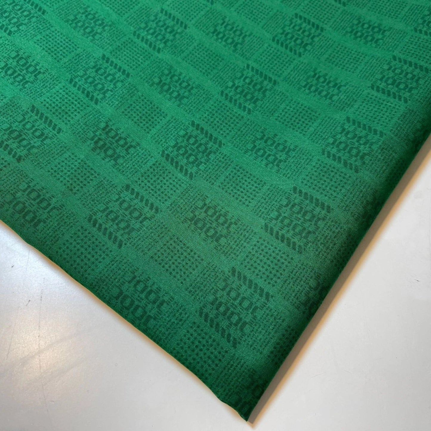 100% Cotton Vintage Floral Fabric | 44" (112cm) Wide Novelty Print for Dressmaking, Quilting & Craft Material – Sold by the Metre