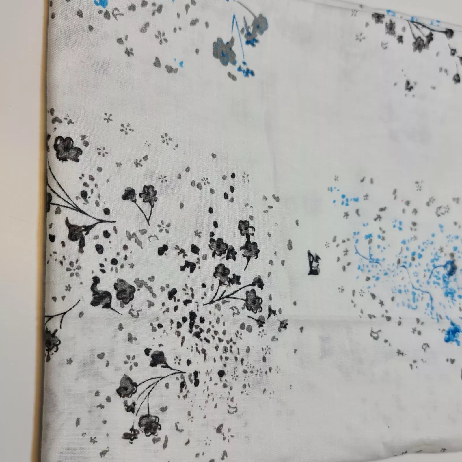 100% Cotton Printed Fabric | Leopard, Ditsy, Vintage, Polka & Rose Floral Designs – 44" (112cm) Wide Soft Dressmaking & Craft Material – Sold by the Metre