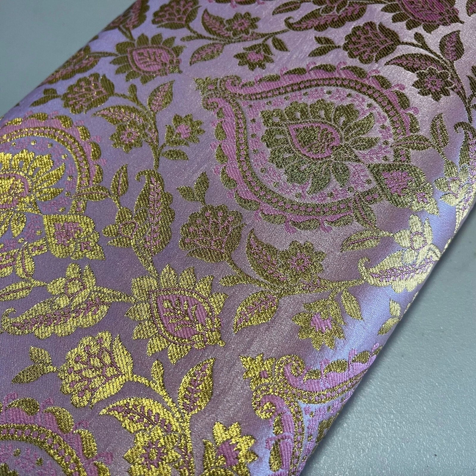 Metallic Floral Weave Brocade Fabric – 112cm (44