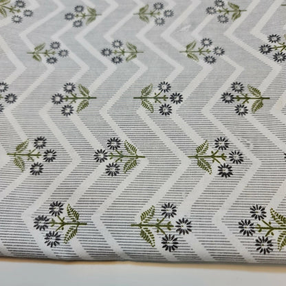 100% Cotton Printed Fabric | Leopard, Ditsy, Vintage, Polka & Rose Floral Designs – 44" (112cm) Wide Soft Dressmaking & Craft Material – Sold by the Metre