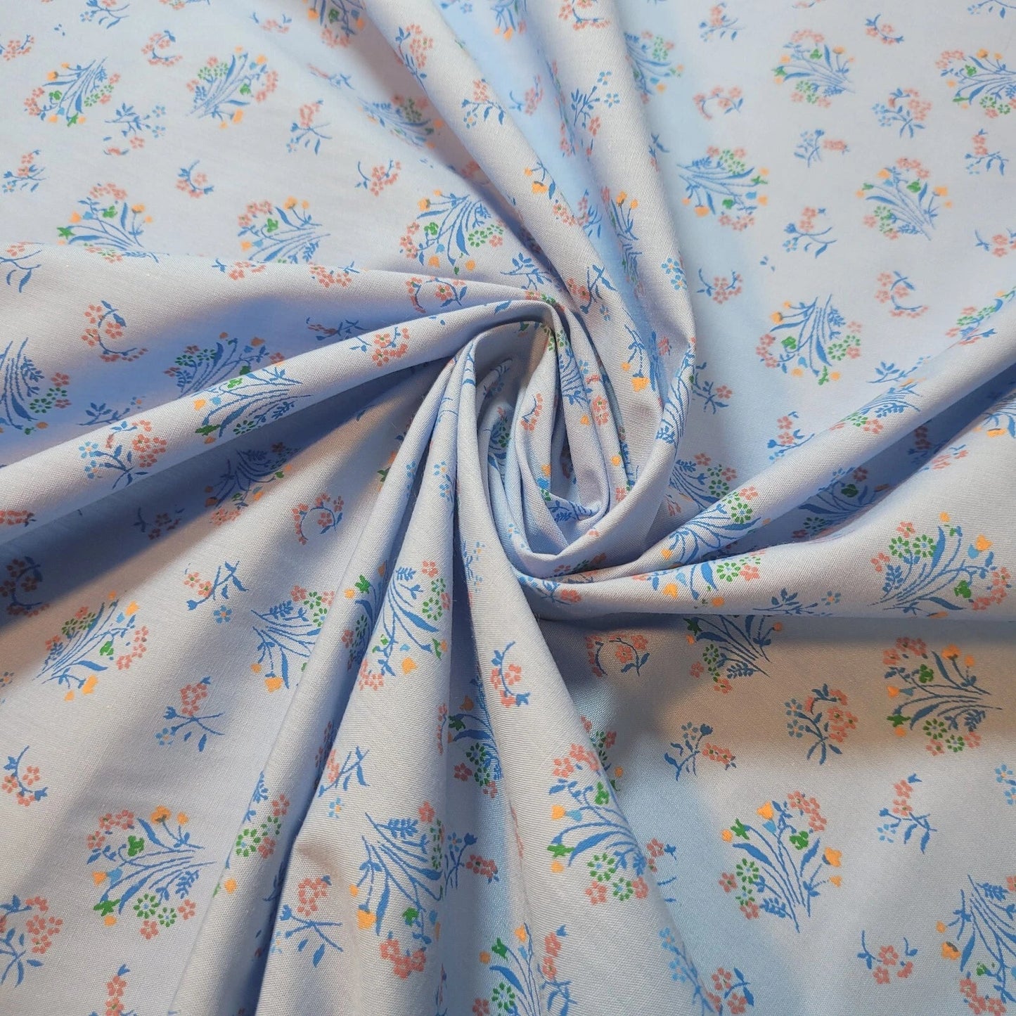 100% Cotton Vintage Floral Fabric | 44" (112cm) Wide Novelty Print for Dressmaking, Quilting & Craft Material – Sold by the Metre  Sky Wild Flower