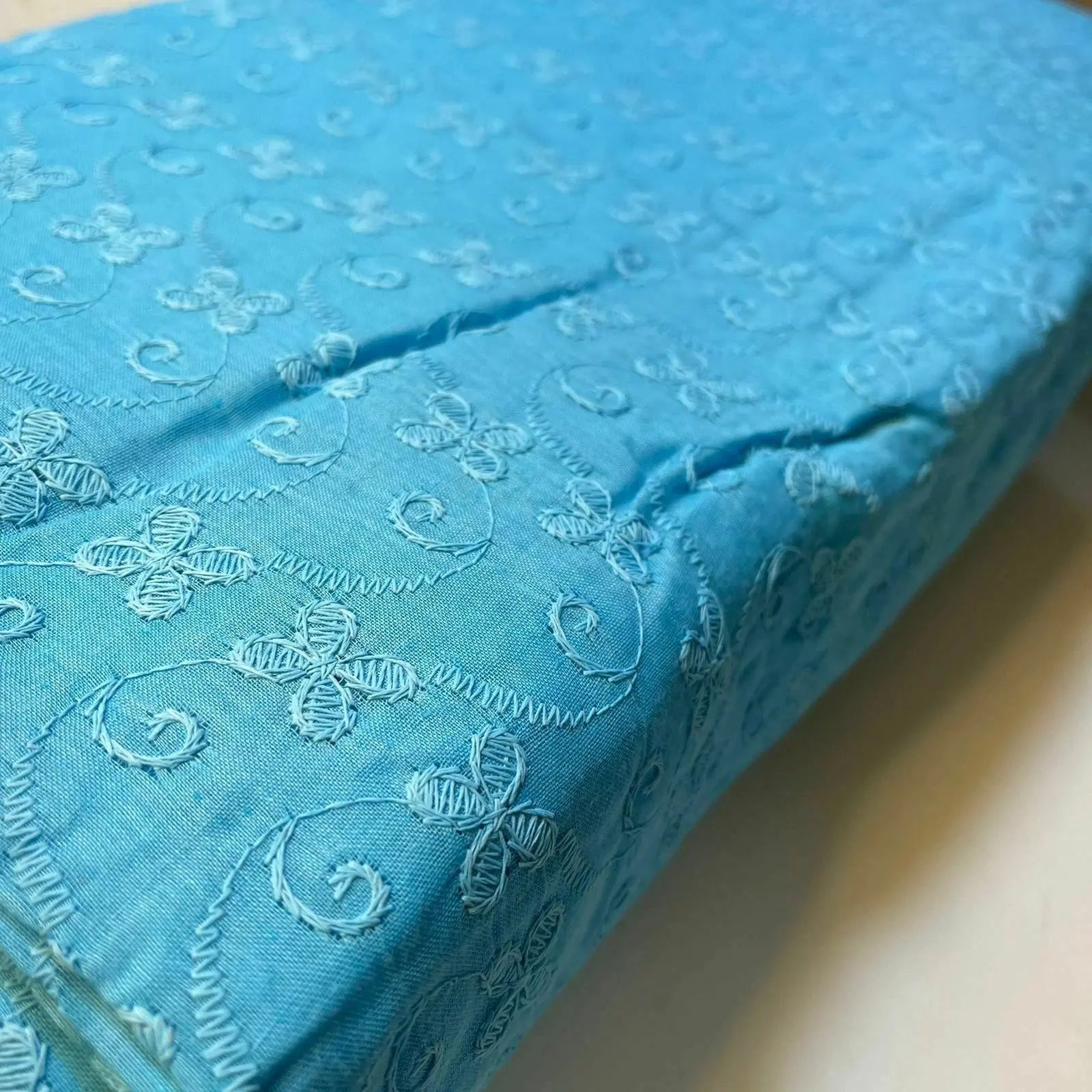 100% Cotton Lawn Broderie Anglaise Schiffli Embroidery Fabric | 44" (112cm) Wide Soft Dressmaking & Craft Material – Sold by the Meter