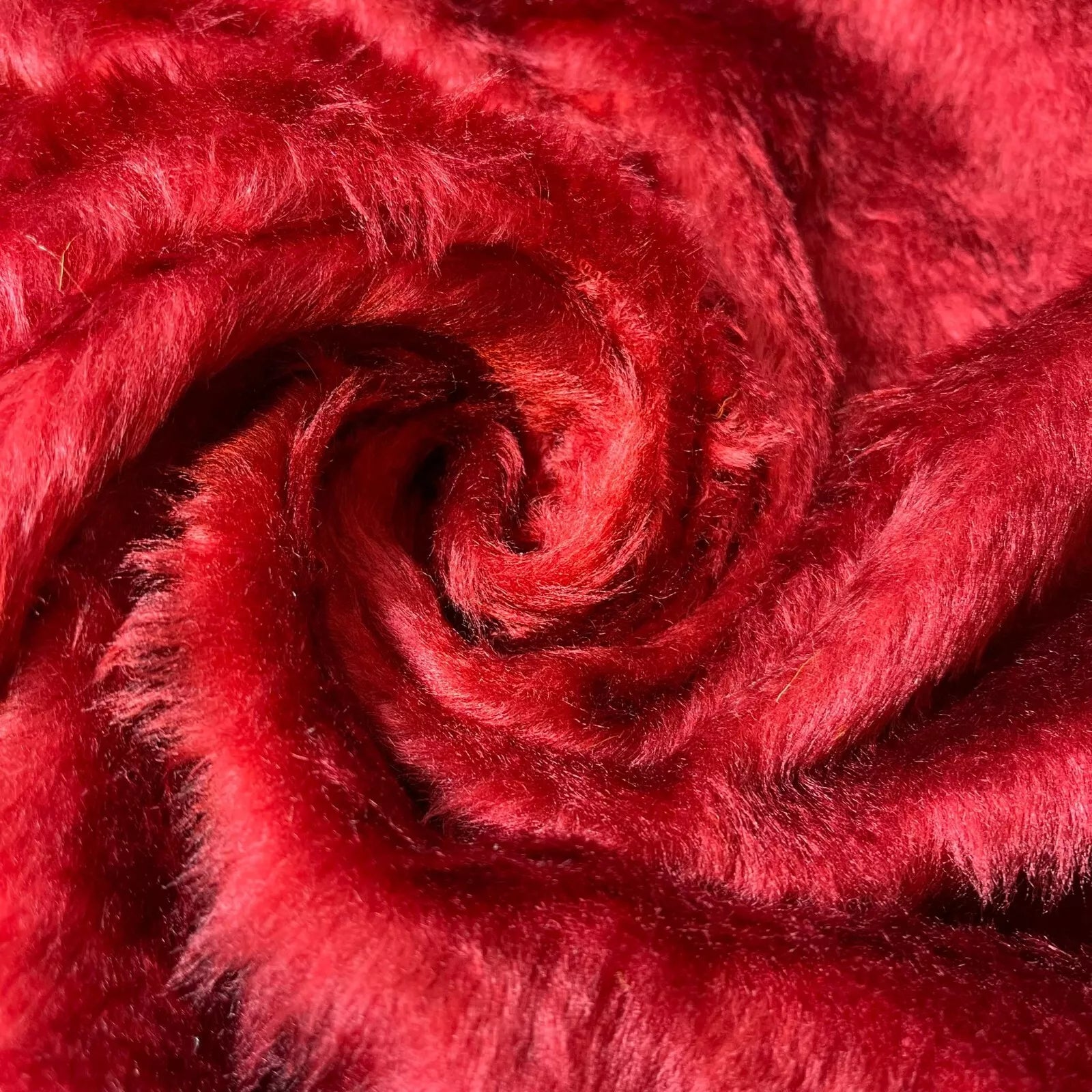 Fun Faux Fur Fabric – Soft Luxury Short Pile Furry Material for Crafts, Costumes & Décor by the Metre