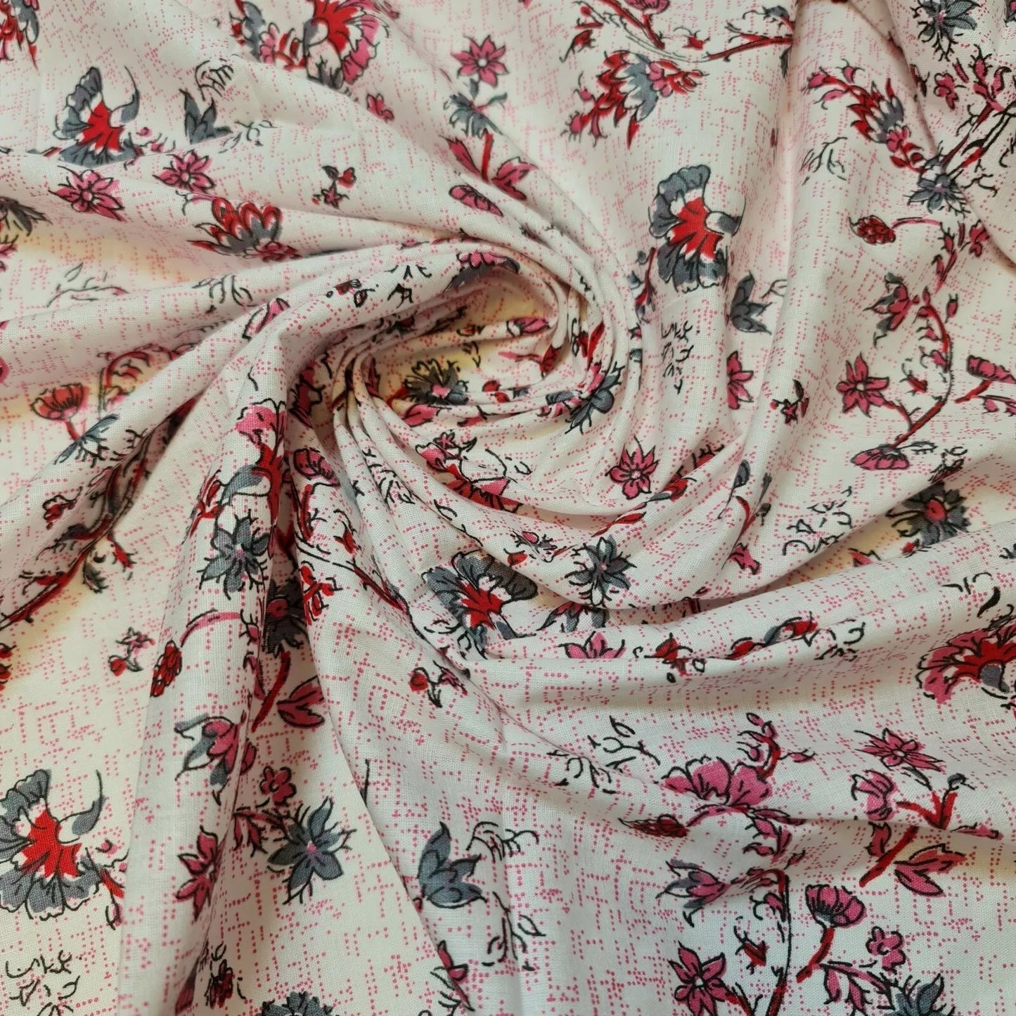 100% Cotton Printed Fabric | Leopard, Ditsy, Vintage, Polka & Rose Floral Designs – 44" (112cm) Wide Soft Dressmaking & Craft Material – Sold by the Metre  Rose Sketch Floral