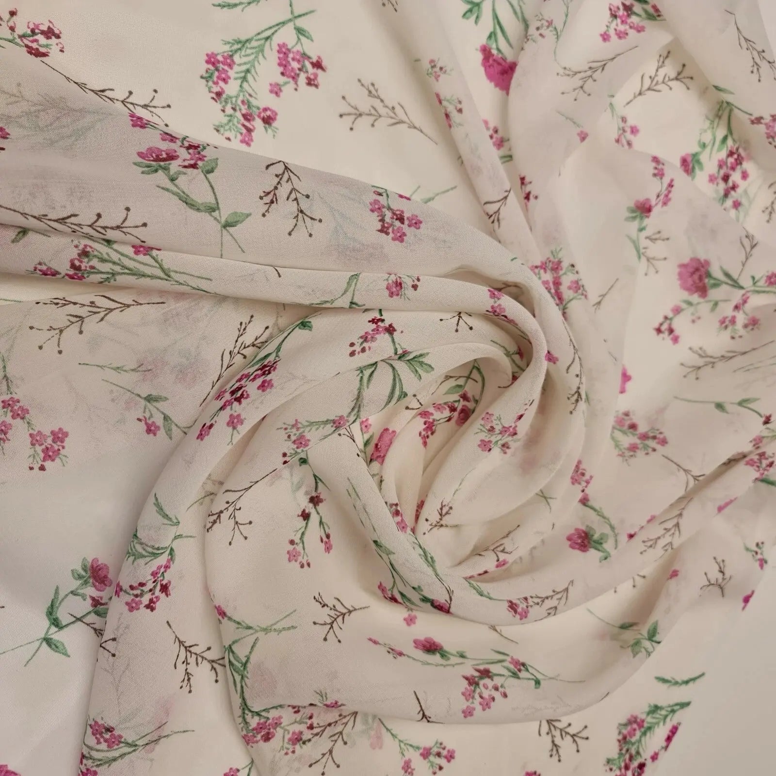 Floral Printed Polyester Georgette & Sheer Chiffon Fabric | 44