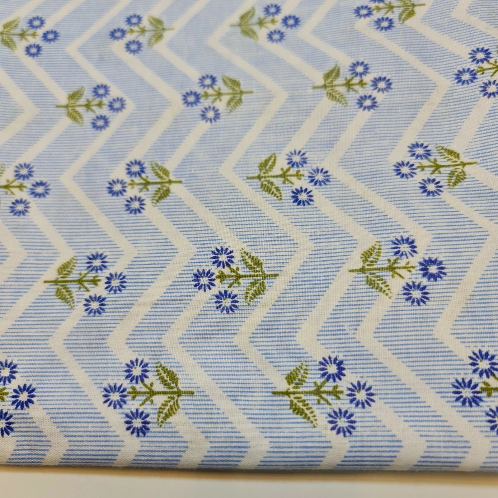 100% Cotton Printed Fabric | Leopard, Ditsy, Vintage, Polka & Rose Floral Designs – 44" (112cm) Wide Soft Dressmaking & Craft Material – Sold by the Metre