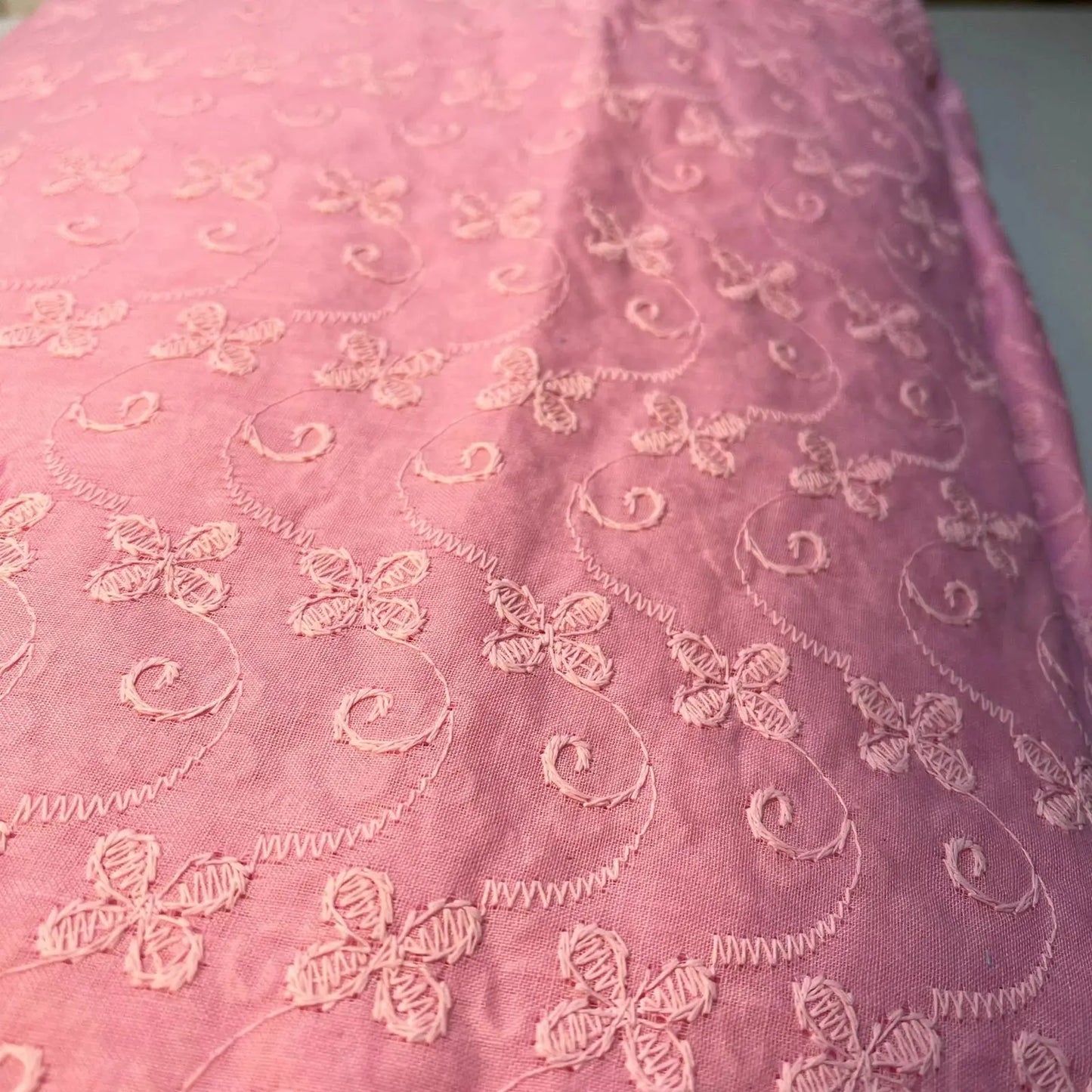 100% Cotton Lawn Broderie Anglaise Schiffli Embroidery Fabric | 44" (112cm) Wide Soft Dressmaking & Craft Material – Sold by the Meter
