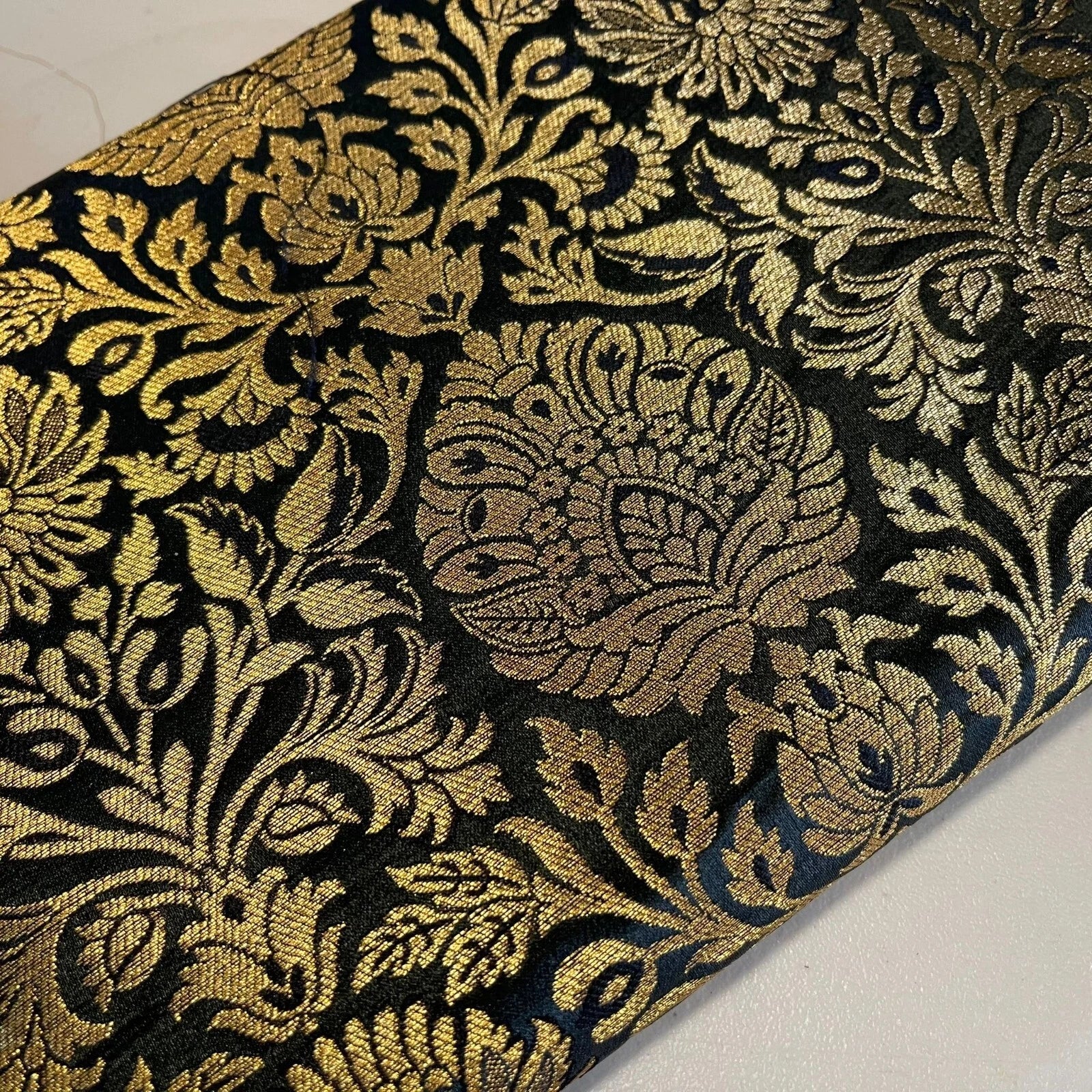Damask Metallic Brocade Floral Fabric – 112cm (44