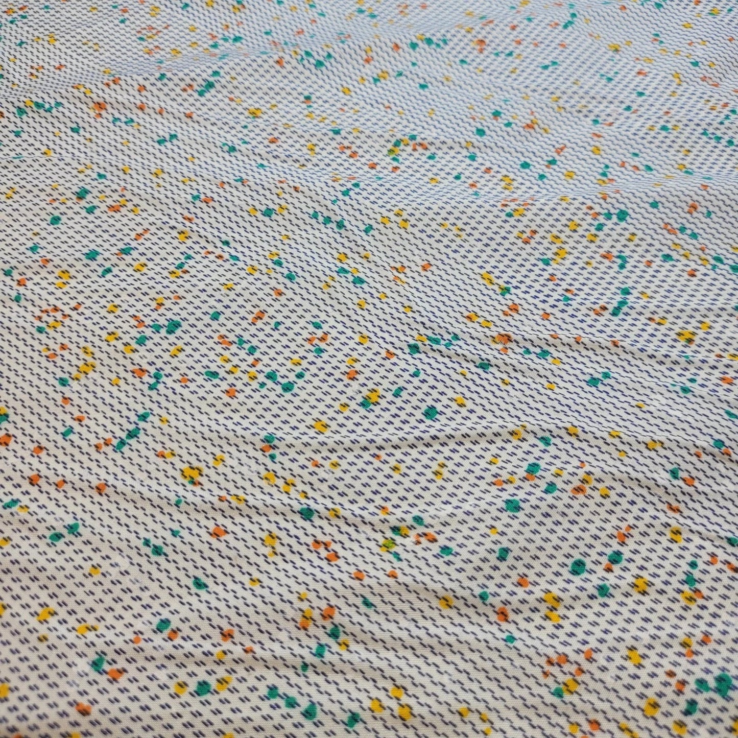 100% Cotton Vintage Floral Fabric | 44" (112cm) Wide Novelty Print for Dressmaking, Quilting & Craft Material – Sold by the Metre