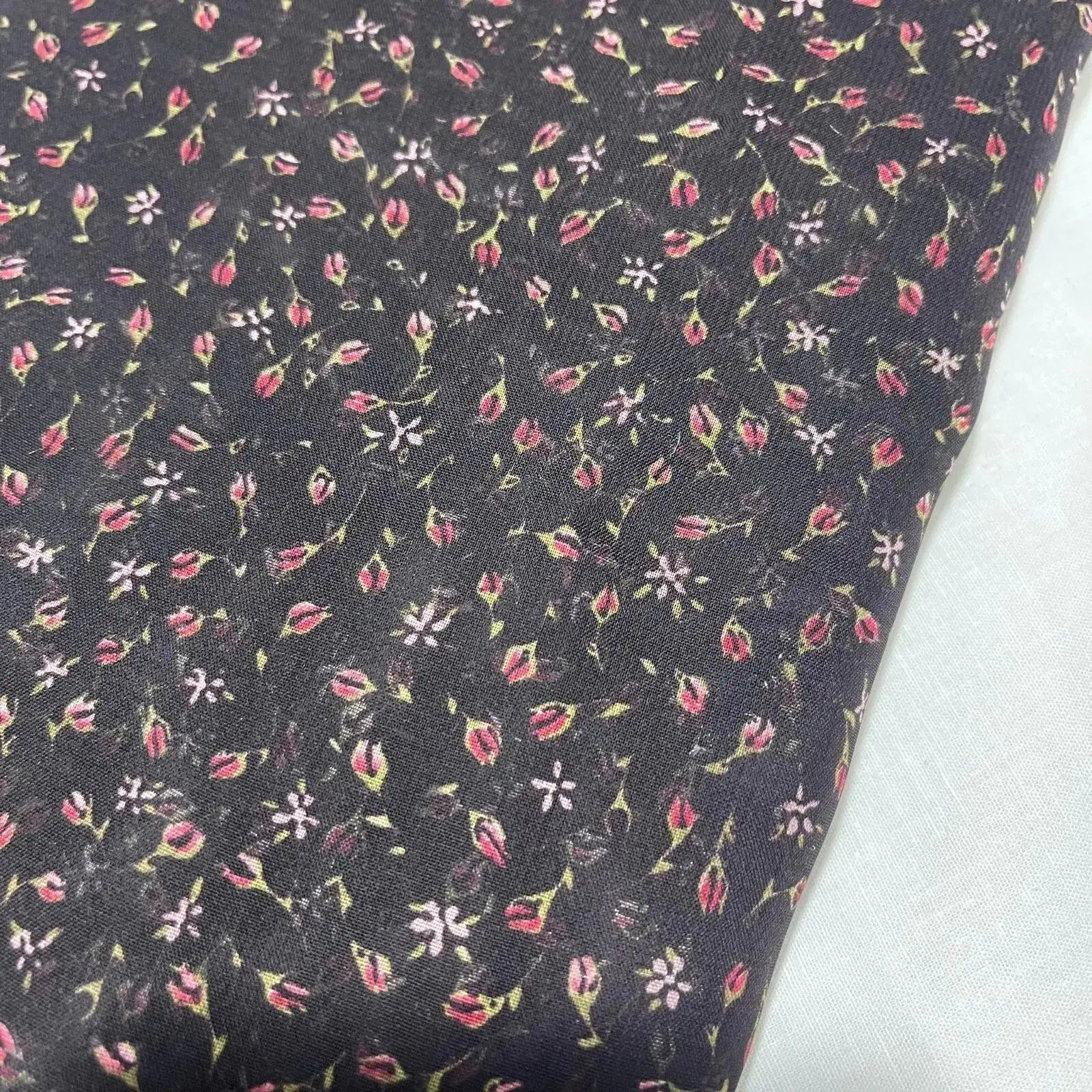 Floral, Animal & Paisley Printed Fabric | 58