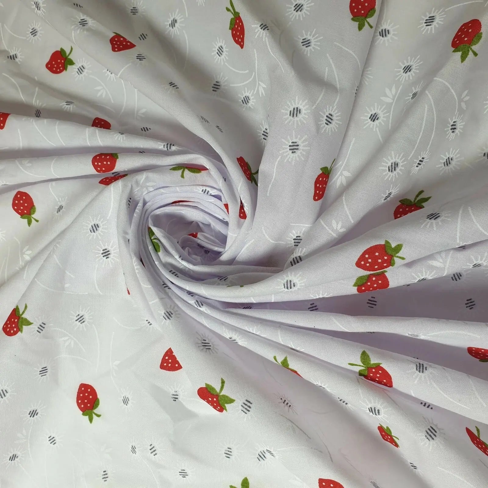 Mixed Fruit Print Polycotton Fabric – 112cm (44