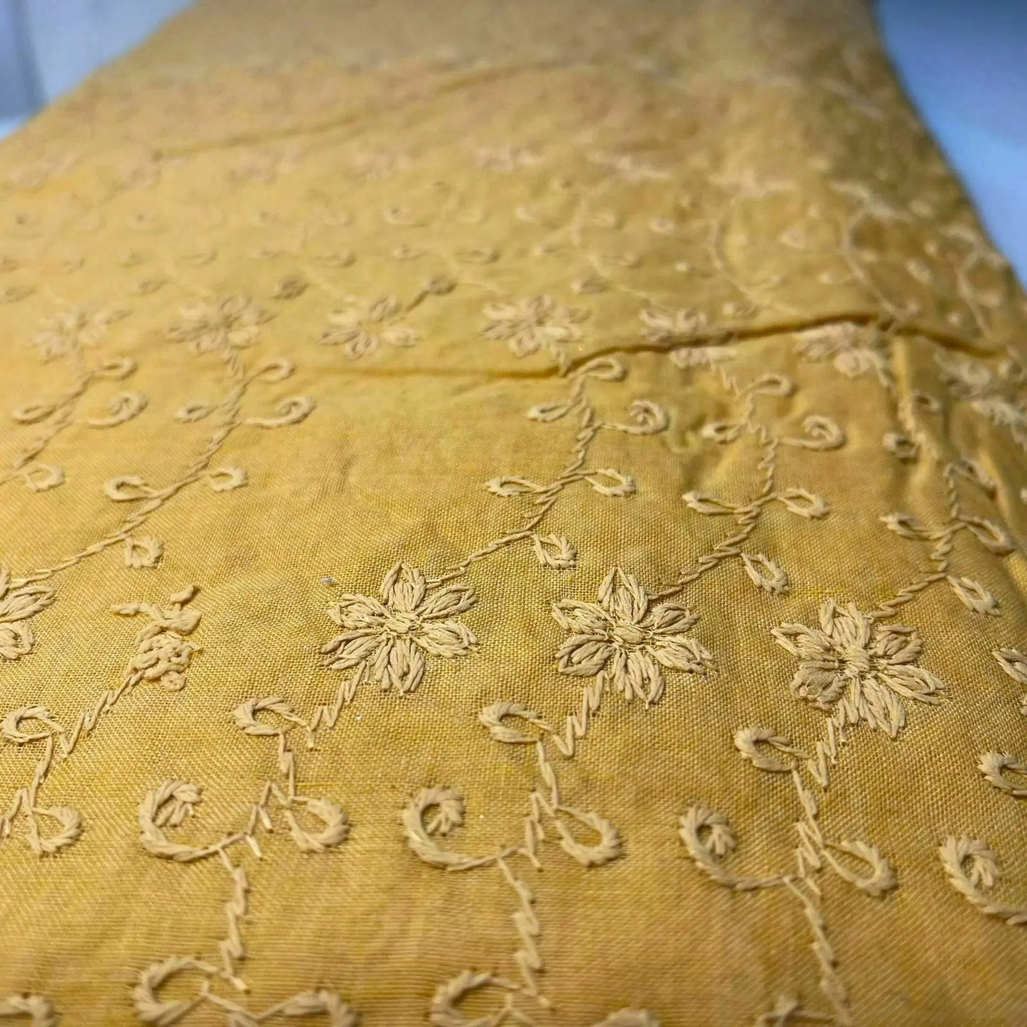100% Cotton Lawn Broderie Anglaise Schiffli Embroidery Fabric | 44" (112cm) Wide Soft Dressmaking & Craft Material – Sold by the Meter
