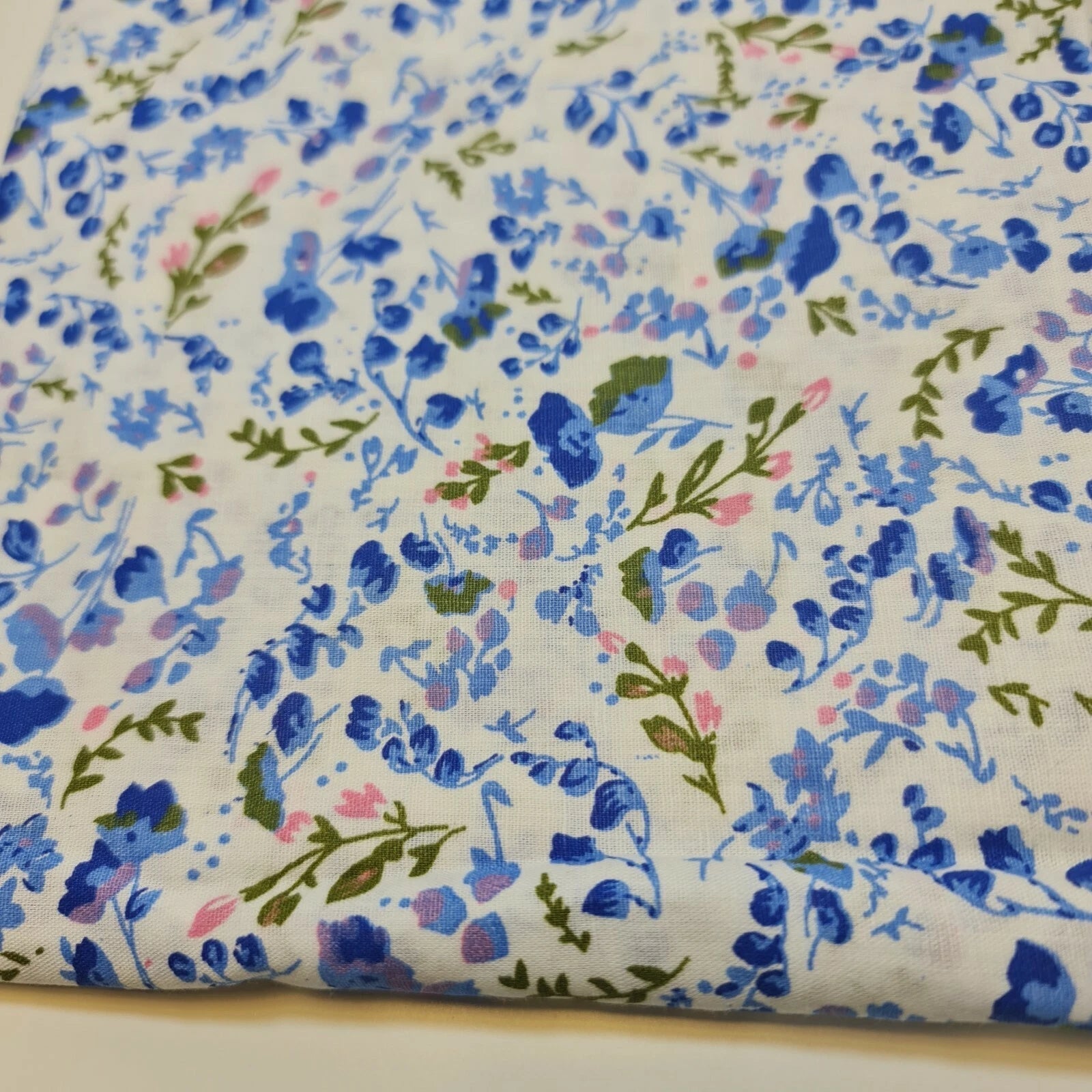 100% Cotton Printed Fabric | Leopard, Ditsy, Vintage, Polka & Rose Floral Designs – 44" (112cm) Wide Soft Dressmaking & Craft Material – Sold by the Metre