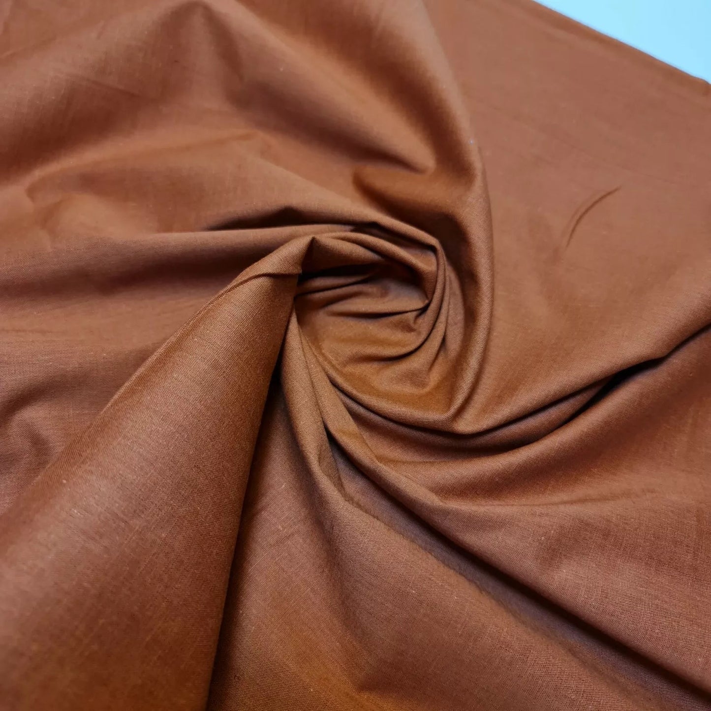 Clearance 100% Cotton Plain Solid Fabric | 44" (112cm) Wide Quilting, Dressmaking & Craft Material – 23-Metre Bolt  Rust