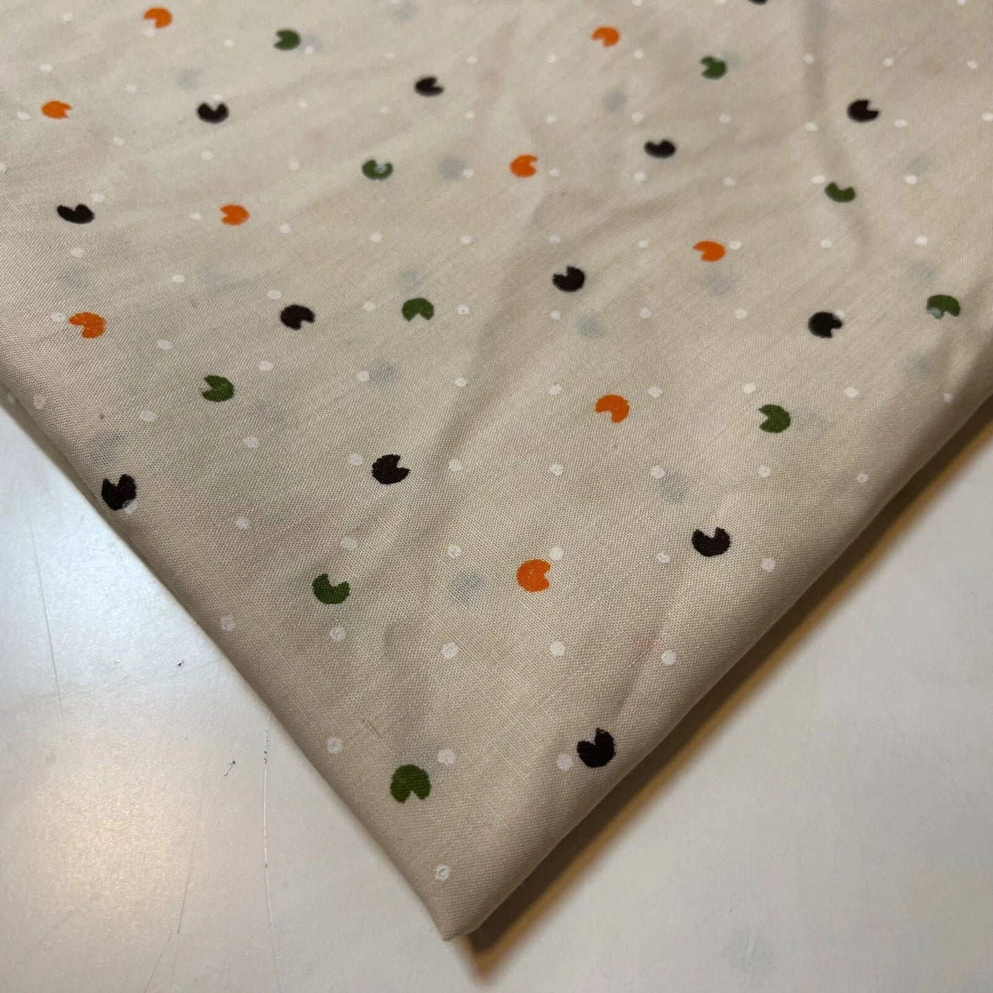 100% Cotton Vintage Floral Fabric | 44" (112cm) Wide Novelty Print for Dressmaking, Quilting & Craft Material – Sold by the Metre