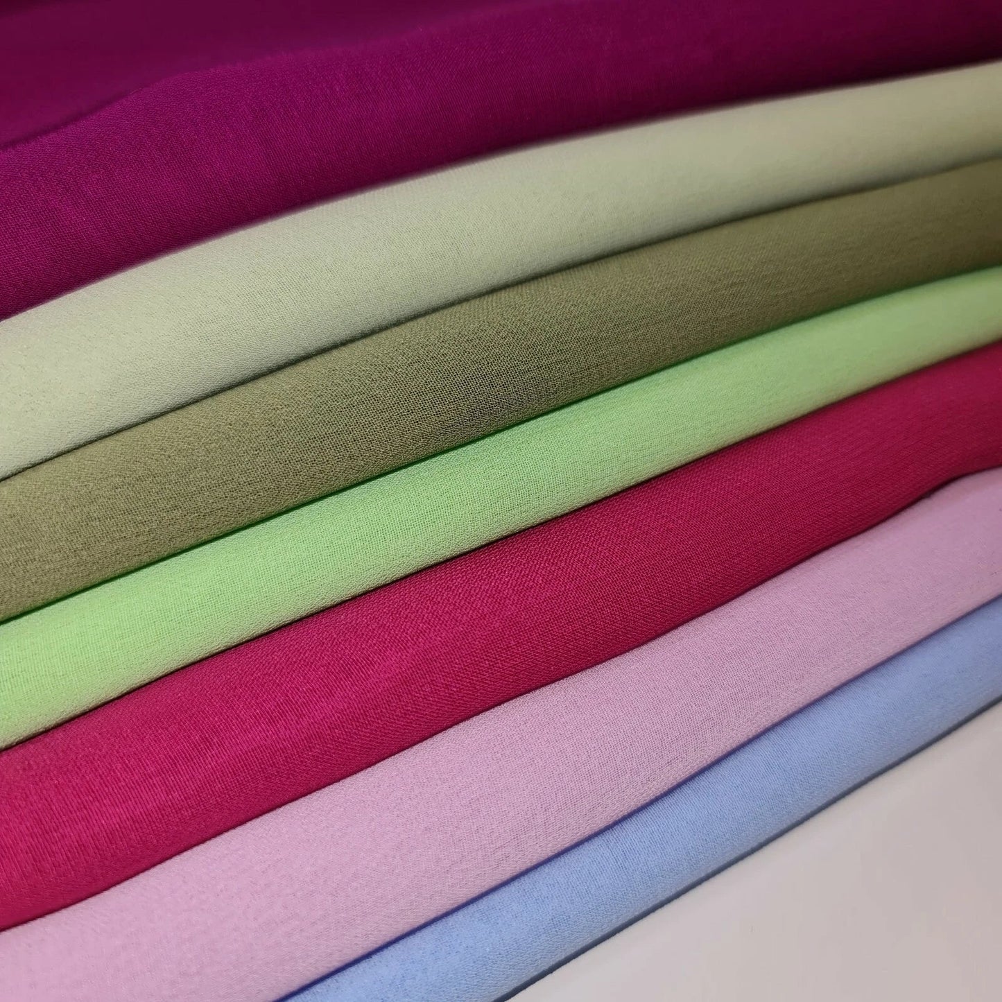 Chiffon Sheer Plain Soft Polyester Fabric – 44" Wide for Wedding, Dress & Craft – 30m Bolt/Roll