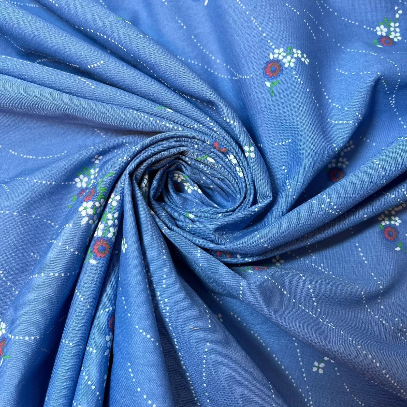 100% Cotton Vintage Floral Fabric | 44